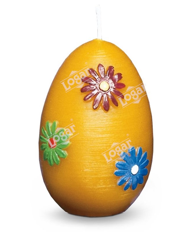 Easter egg candle with flower relief