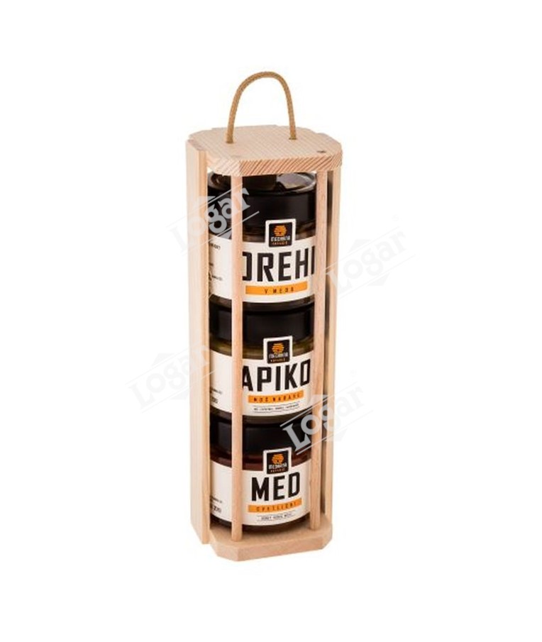 Honey (3 types) in wooden carrier